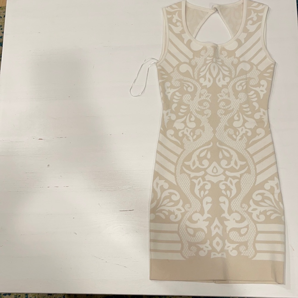 Guess- Los Angeles